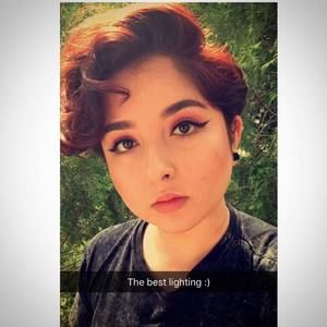 Meet your Posher, Alexandra